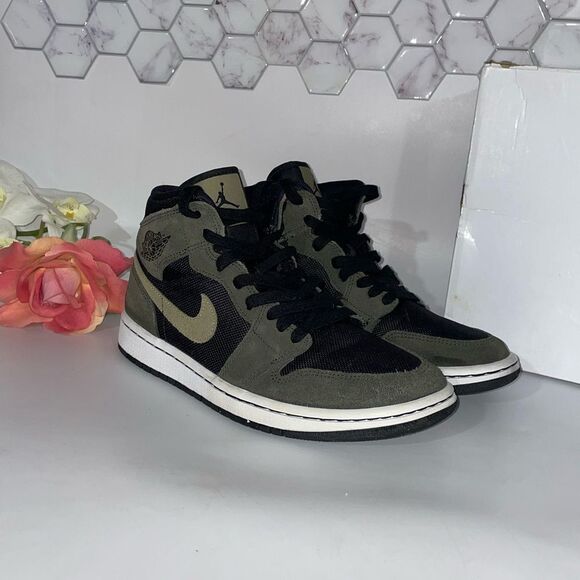 Jordan 1 Military Olive 9 - Picture 2 of 11